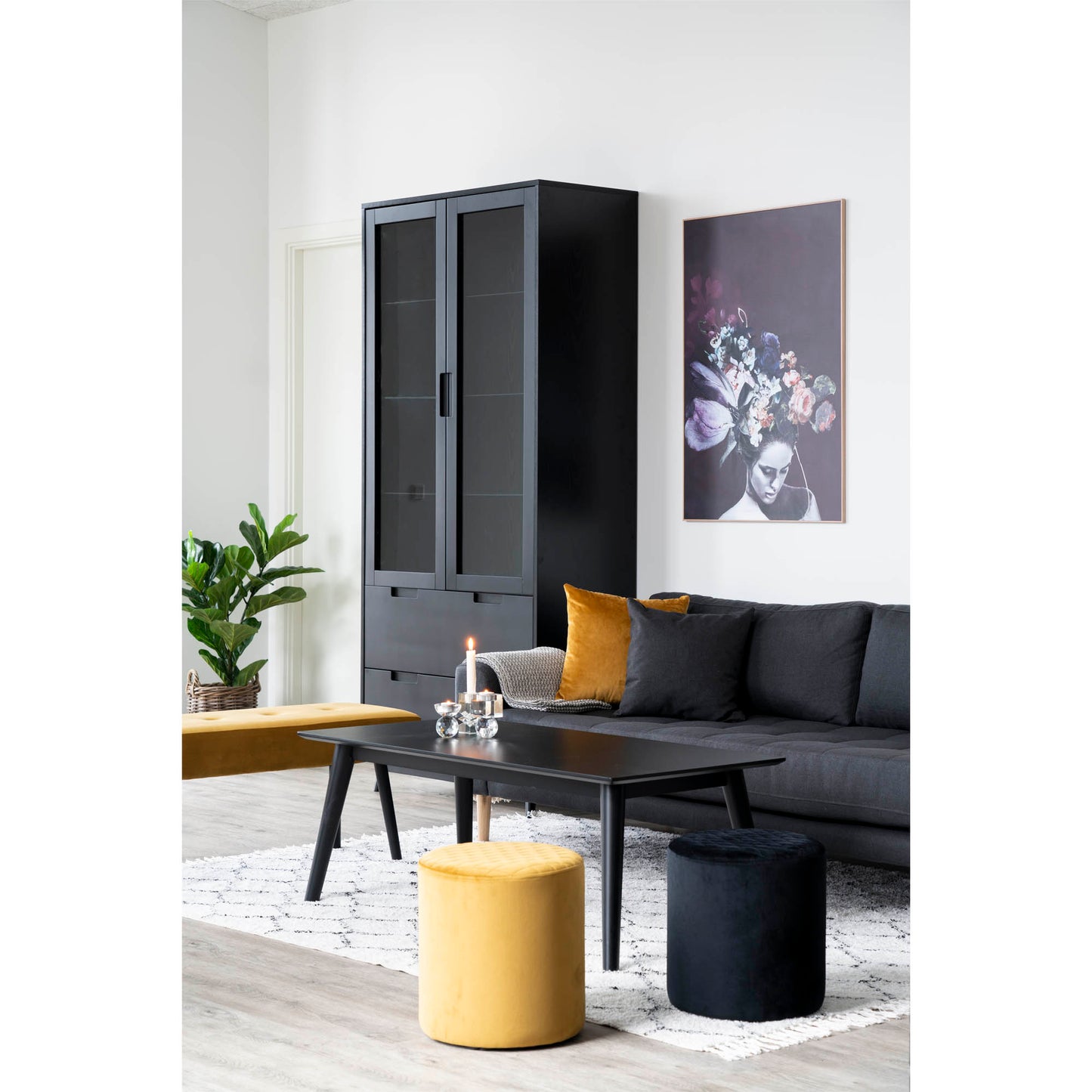 Eleganter Hocker BILUND schwarz Samt