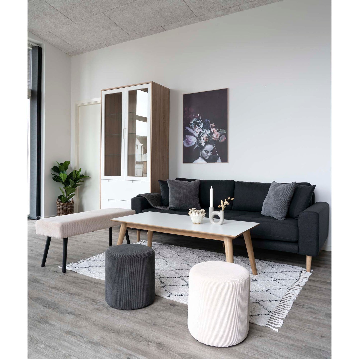 Eleganter Hocker BILUND sand Cord