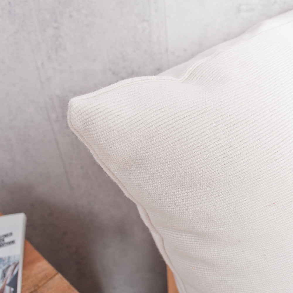 Besticktes Dekokissen KEEP CALM inkl. Füllung 42x42cm