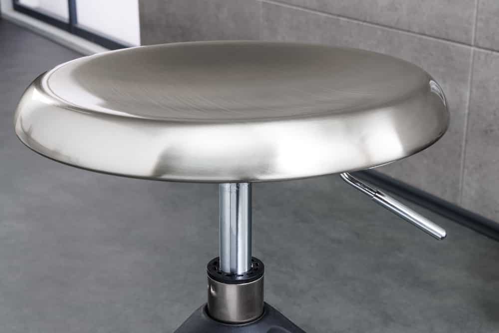 Urbaner Barhocker FABRICA Chrom gebürstet höhenverstellbar Metall