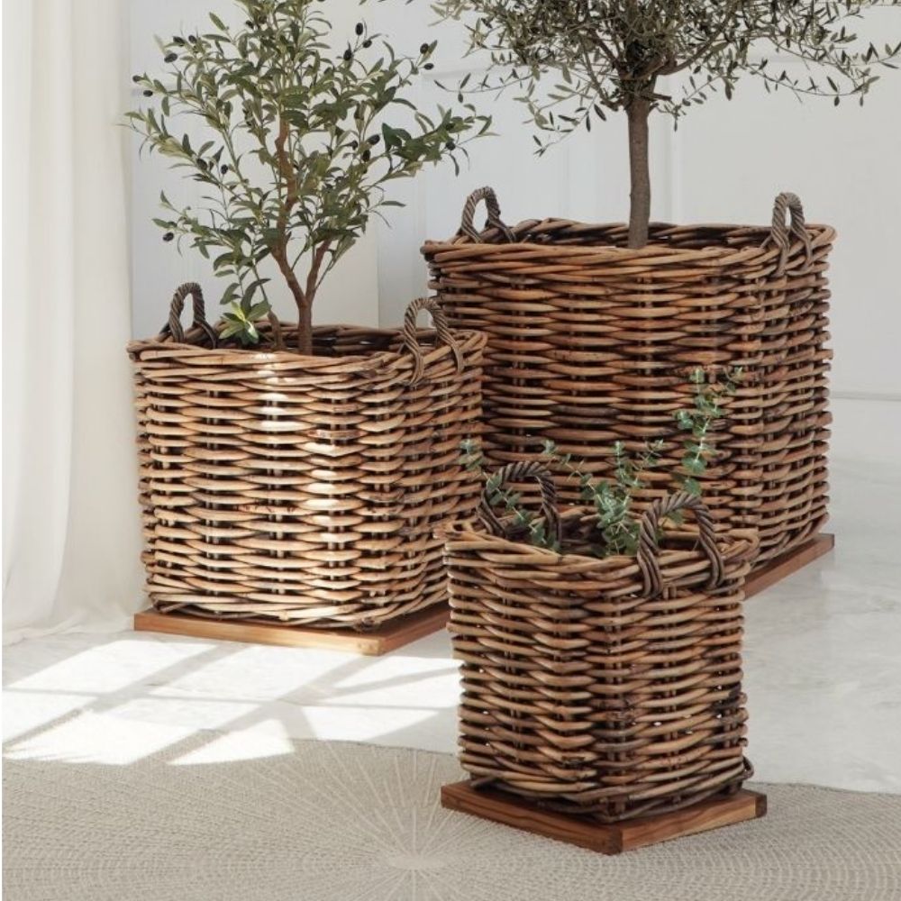 Dickes CL Rattan Korb CESTINO braun ca.50cm Teakbodenplatte – LebensWohnArt