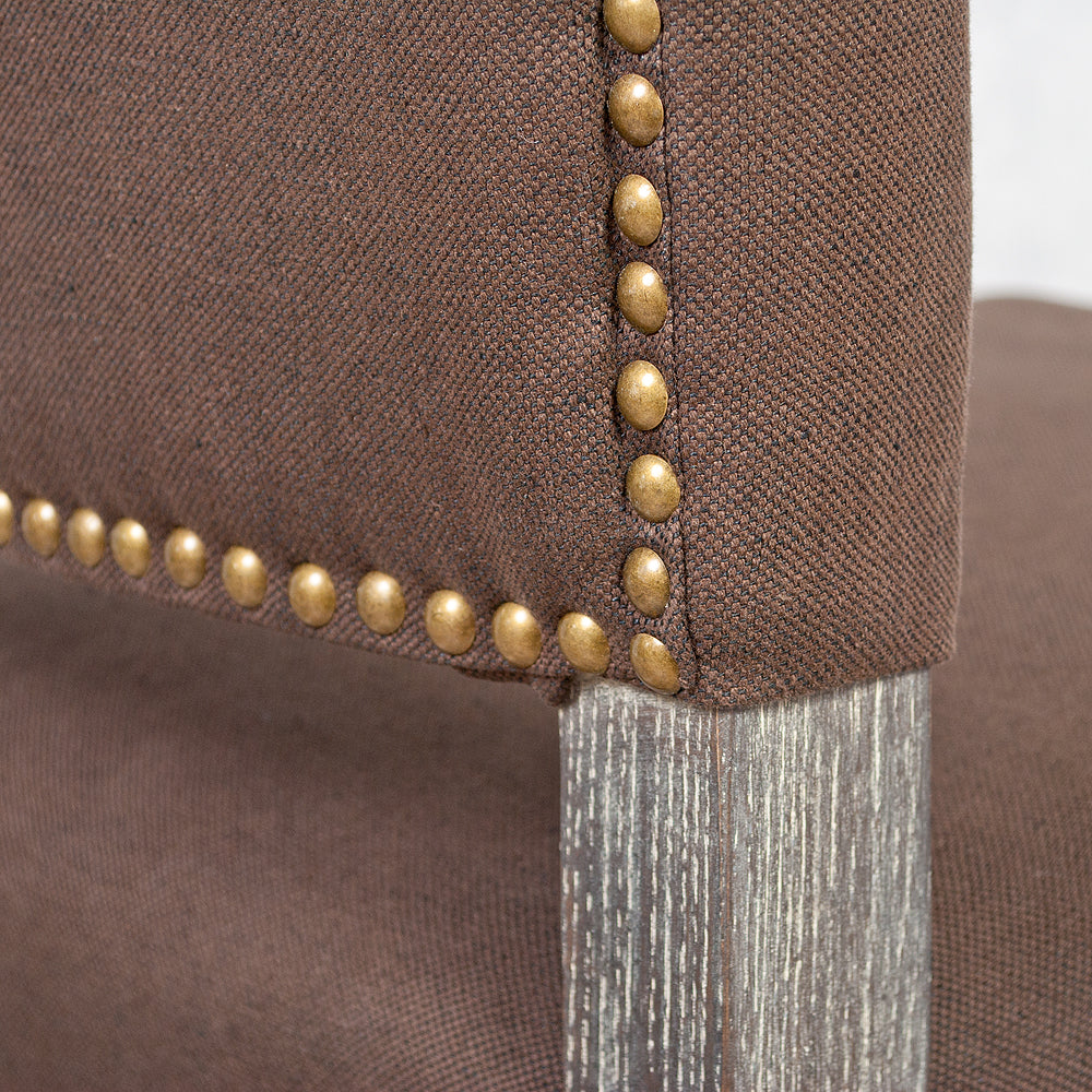 Stuhl NEW RETRO mit Stoffbezug Seal-Brown