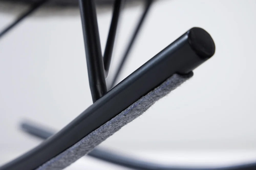 Bequemer Schaukelstuhl HYGGE grau Bouclé Sessel