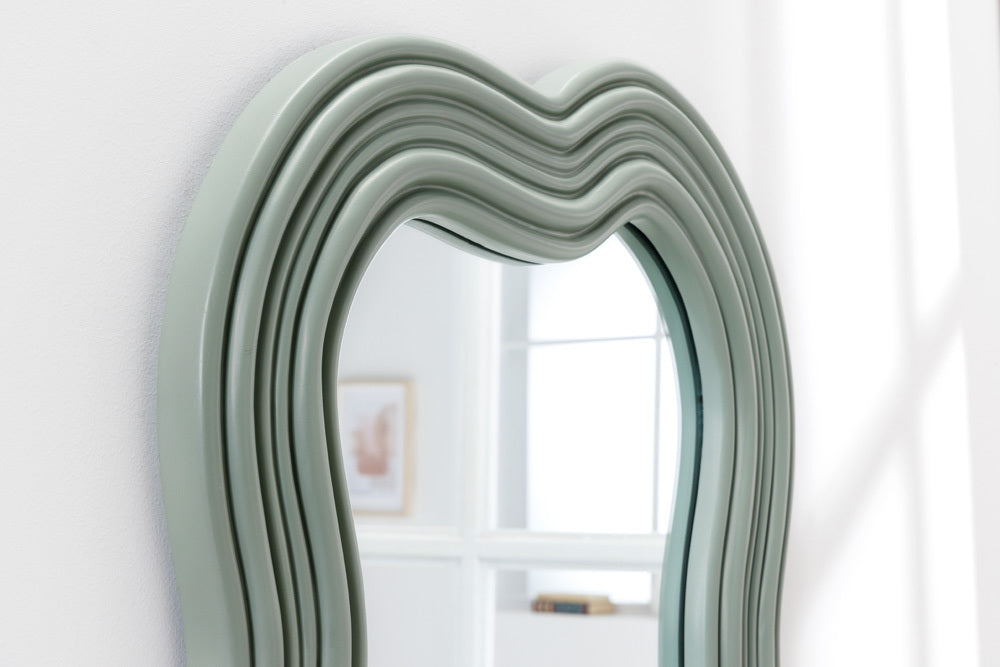 Extravaganter Design Spiegel 100x52cm DIVINA grün