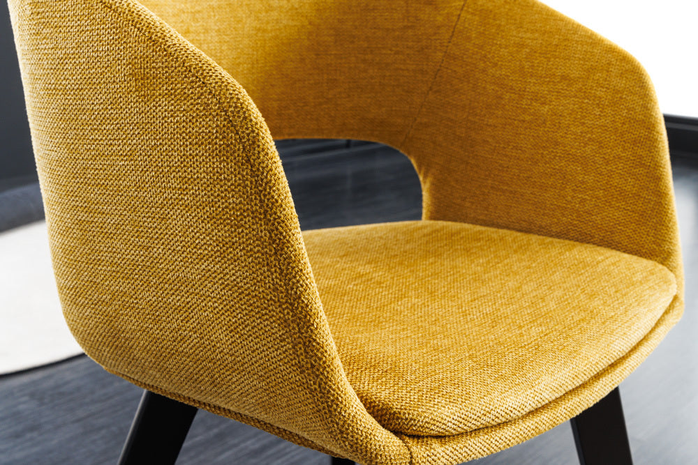 Design Stuhl DENMARK senfgelb schwarze Holzbeine