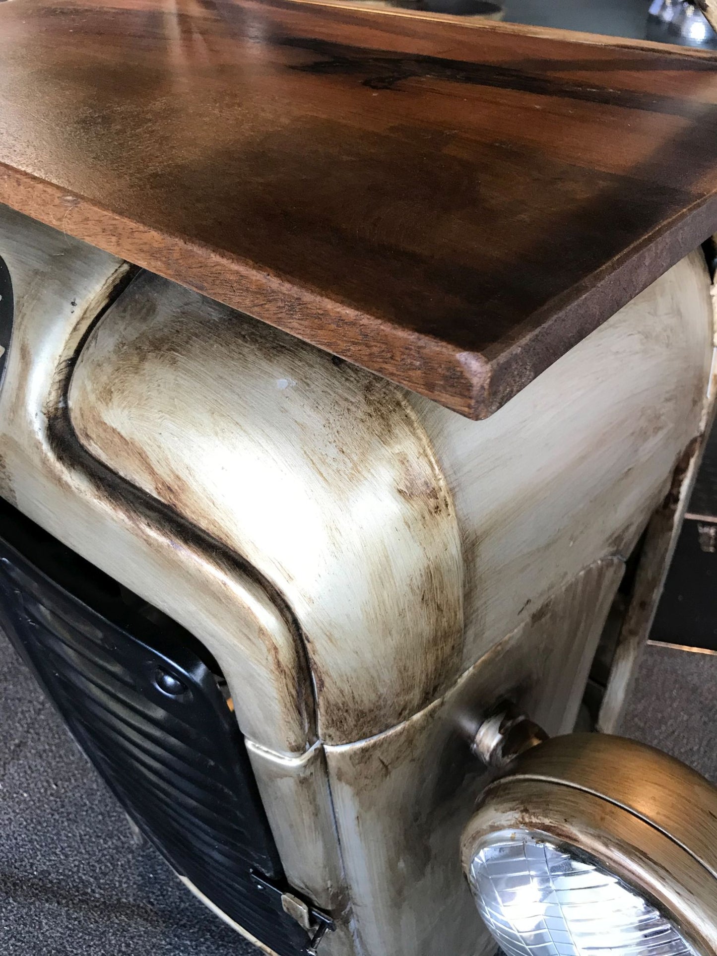 Traktor-Bar-Regal INDUSTRY Silber ca. H180cm