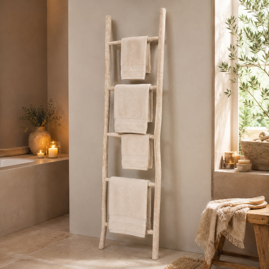 Deko-Leiter KEPALA H150cm White-Wash Teak Handtuchhalter